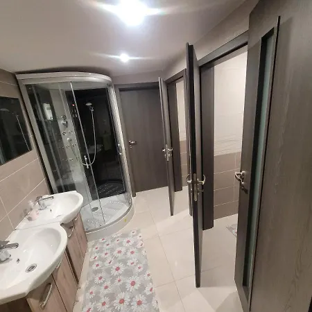 Rodinny Dom Дом отдыха Подгайска